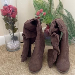 Carlos Santana : Cocoa brown knee high boots